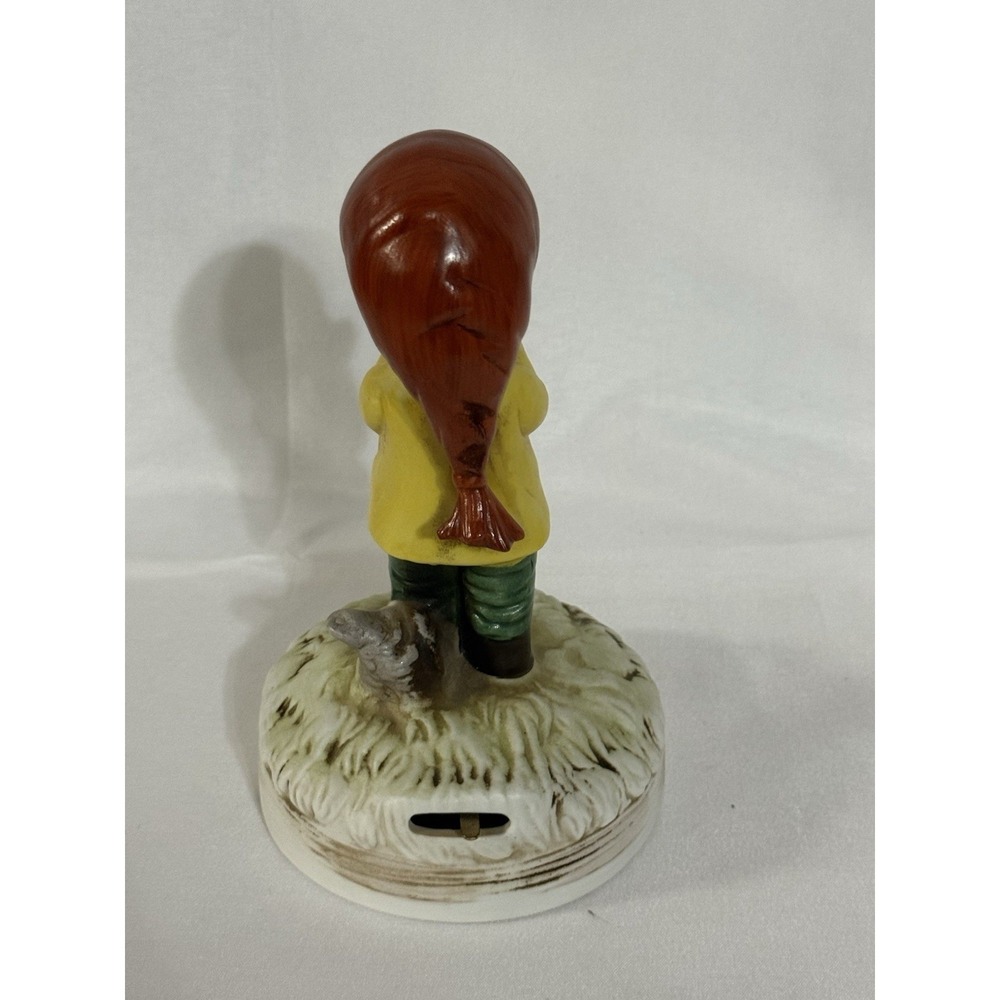 Vintage 1960s Gorham Japan Music Box Figurine Girl w Bird Hummel Style - Picture 6 of 10